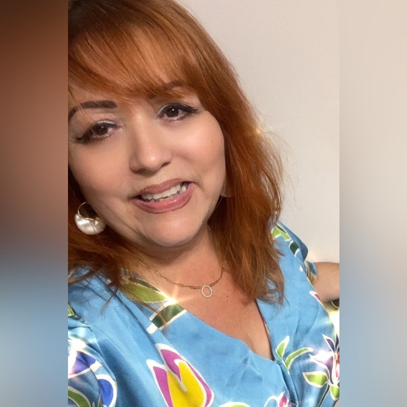 Meet your Posher, Bernadette - Picture 3 of 6